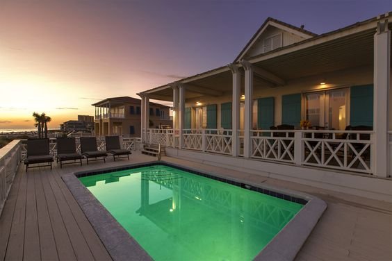 Destin Beach House Rentals with Private Pools